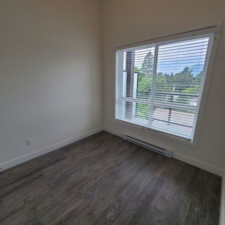 Sophisticated Urban Condo Living at its Best! - Photo 2
