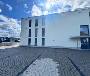 Exklusive moderne 4.5-Zimmer-Wohnung mit grosser Terrasse & Waschturm - Foto 4