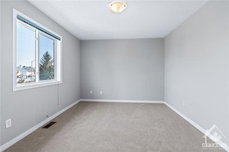 For Lease - 9 ARMAGH Way, Barrhaven, Ontario - Photo 4