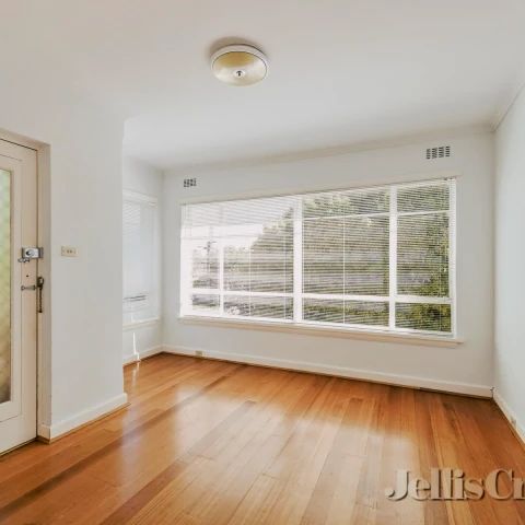 3 Bed, 1 Bath - Photo 1