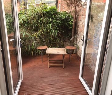 4 Bed Terraced House, Ashfield Road, M13 - Photo 2