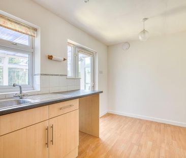 2 bedroom semi-detached house to rent - Photo 1