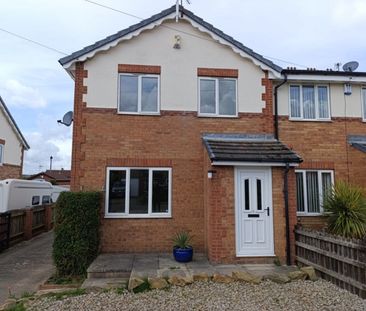 3 bed Semi-Detached - To Let - Photo 5