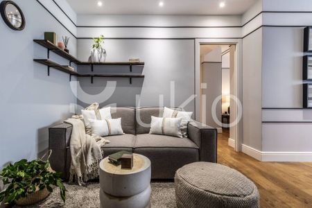 2 room luxury Flat for rent in Madrid, Spain - Photo 4