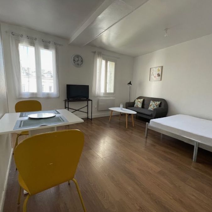 CHARMANT STUDIO PROCHE LYCEE HENRI MARTIN ET CENTRE VILLE - Photo 1