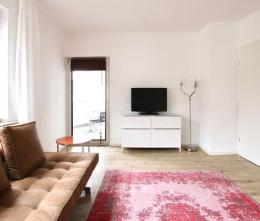 Hochwertige Balkonwohnung - am Barbarossaplatz - Photo 2