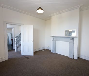 Spacious 4-Bedroom Flat in Prime City Centre Location – Dunedin, 9016 - Photo 2