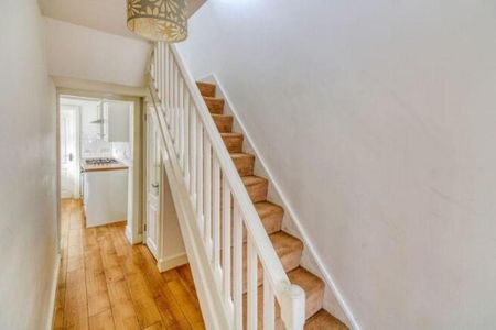 2 bedroom property to rent - Photo 2