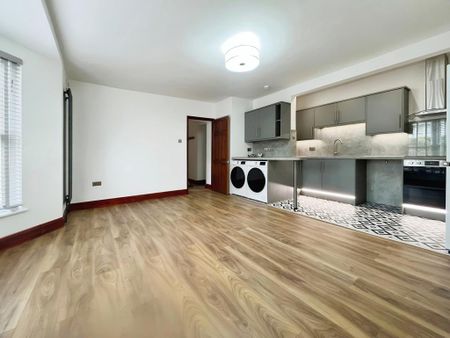 3 bedroom apartment to rent - Photo 5