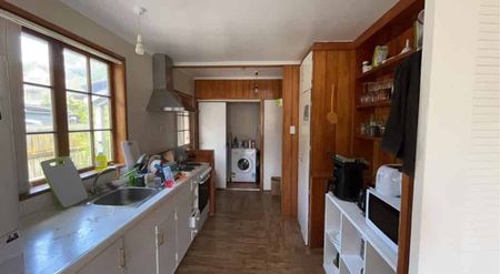 Charming Remuera home, ideal for a flat-share! - Photo 4