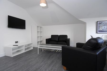 Belgrave Manor, 3 bed apts, Plymouth - Photo 2