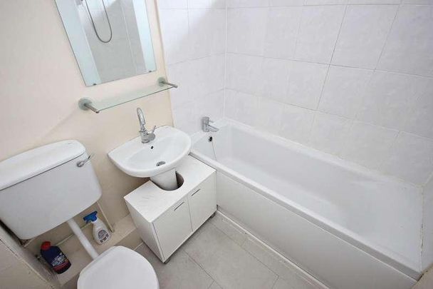 Hollycrest, Hilda Park, Chester-le-street, DH2 - Photo 1