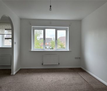 Halton Way, - Photo 1