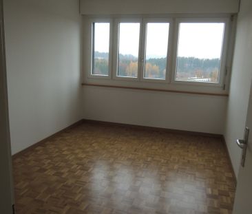 Tscharnergut - Grosszügige Wohnung im 11. OG - Photo 2