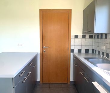 Ruim appartement op de begane grond te huur - Photo 2