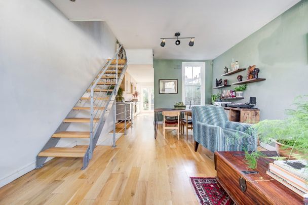 2 Bed Detached House, Combermere Road, SW9 - Photo 1