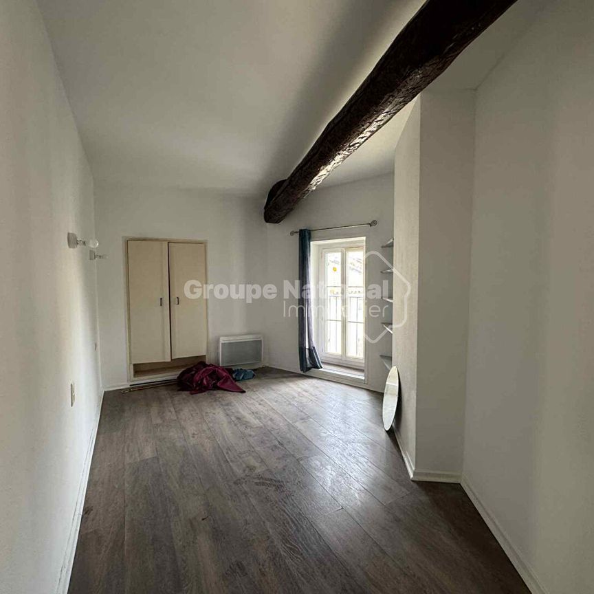 T3 RÉNOVÉ - RUE DE LA REPUBLIQUE ARLES, - Photo 1