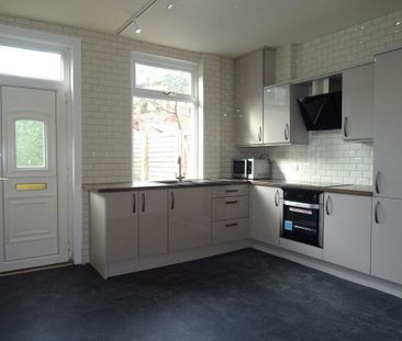 3 bedroom terraced house to rent - Photo 6