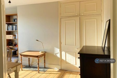 3 bedroom terraced house to rent - Photo 3