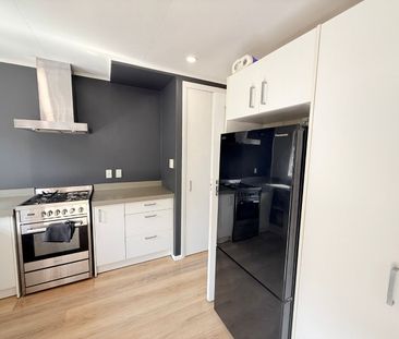 82 Hair Street, Wainuiomata - Photo 6