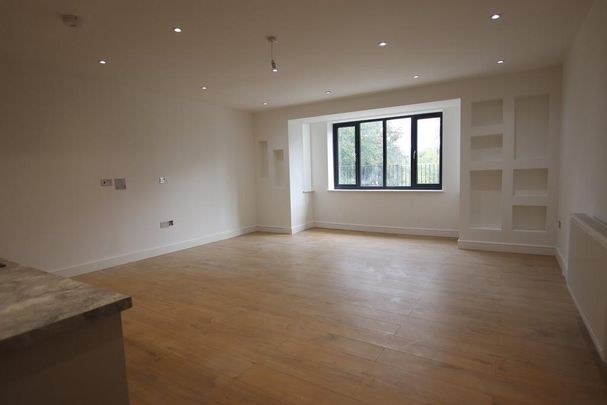 3 bedroom apartment to rent - Photo 1