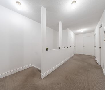 For Lease - 1030 Falgarwood Drive Unit# 71, Oakville, Ontario - Photo 4