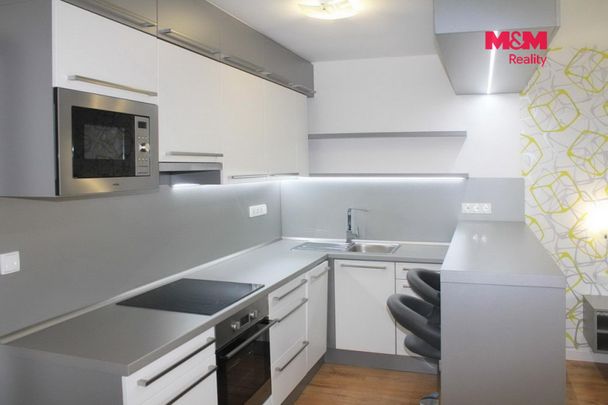 Pronájem bytu 1+kk a garsoniéry 31 m², Spartakiádní 277, Ústí nad Labem Všebořice - Photo 1