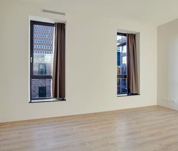 Appartement te huur: Rosy Wertheimstraat 14-B 1082 MZ Amsterdam - Foto 1