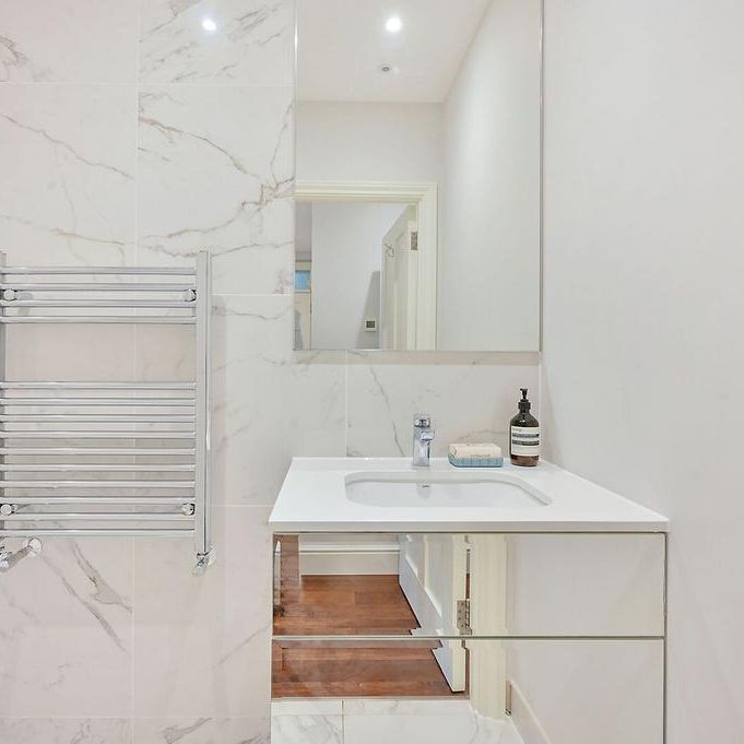 2 bedroom flat to rent - Photo 1