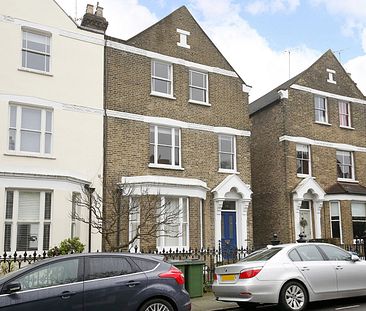 Beautiful 3/4 Bedroom Maisonette to Rent in Blackheath - Photo 1