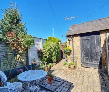 2 bedroom terraced house to rent - Photo 6