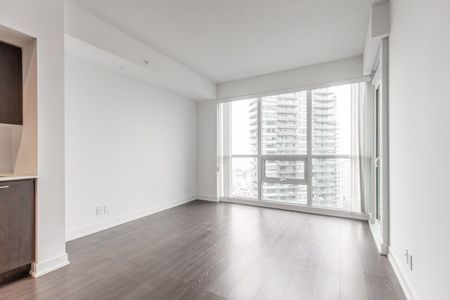 For Lease - 2220 Lake Shore Boulevard Unit# 2310, Toronto, Ontario - Photo 2