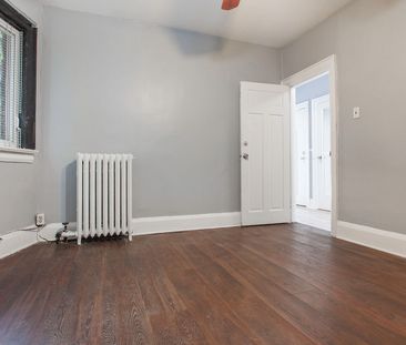 For Lease - 971A Bloor Street, Toronto, Ontario - Photo 4