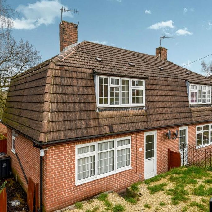 3 bedroom semi-detached house to rent - Photo 2