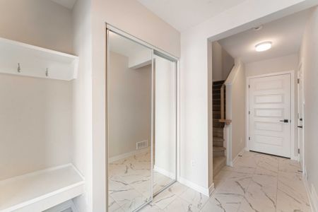 For Lease - 757 Kinstead Private, Stittsville - Munster - Richmond, Ontario - Photo 2