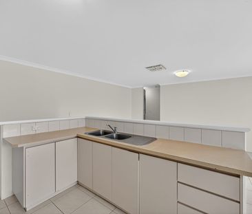 25 Scanlon Way, Lockridge, WA 6054 - Photo 3