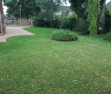 2 bedroom semi-detached house to rent - Photo 5