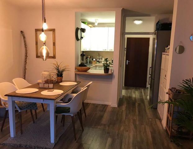 Nähe Schlachte, ruhige 2 Zi, Südwestbalkon, teilmöbliert - Foto 1