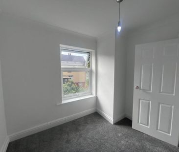 3 bedroom end of terrace house to rent - Photo 6