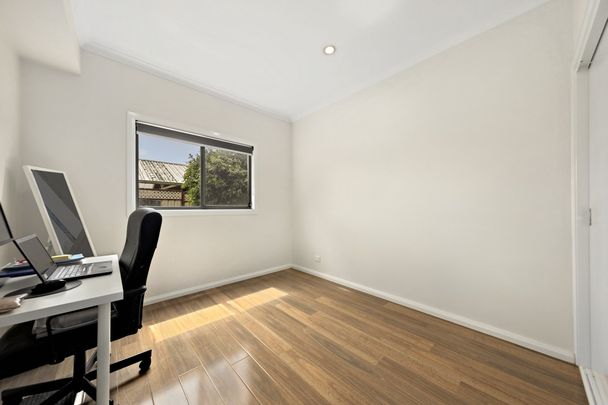 Modern Living in Epping - Photo 1