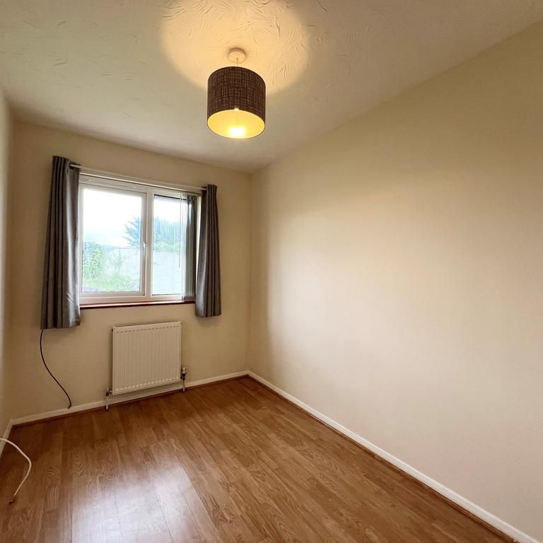 3 bedroom bungalow to rent - Photo 1