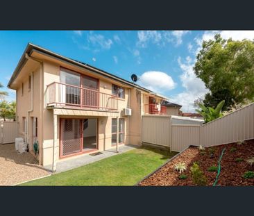 5/111 greenacre Drive, Parkwood, Qld 4214 - Photo 3