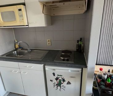 Studio te huur in Kortrijk voor € 575 met 1 slaapkamer - Photo 1