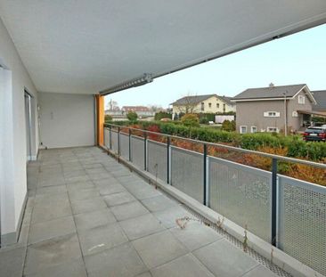 Generous living for you and your family! - Photo 5