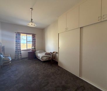 Enjoy the experience, Living Here - Photo 4