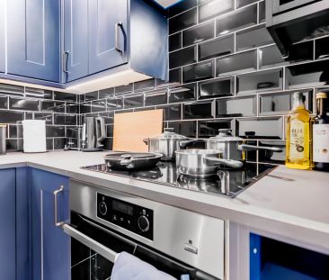 1 Bedrooms 1 Bathroom - Photo 3