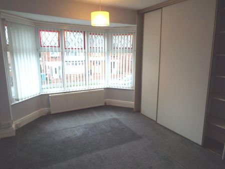 3 bedroom semi-detached house to rent - Photo 3