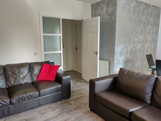 Room in a Shared Flat, Naburn Gate, G5 - Photo 1