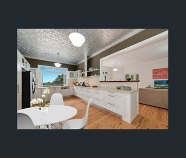 Beautifully Renovated Cottage - Photo 3