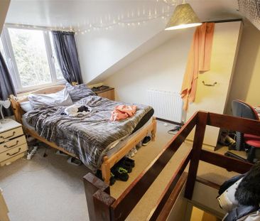 4 bedroom property to rent - Photo 2